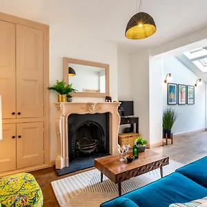 https://8-kyme-street.yorkshirehotels.net