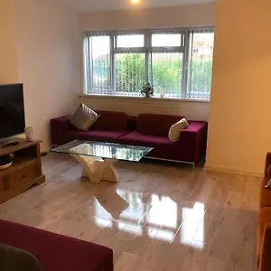 Holiday home Cozy Family Home: Nec-adjacent With Airport Convenience, Birmingham